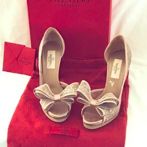 Valentino Garavani Couture  size 6 (36)👠